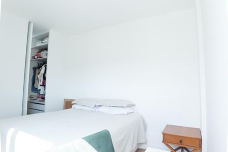 Apartamento à venda com 96m², 3 quartos e 2 vagas Apartamento à venda com 96m², 3 quartos e 2 vagasSuíte