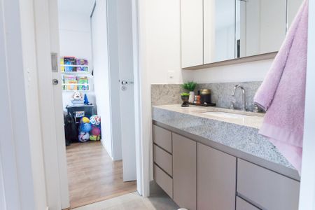 Apartamento à venda com 96m², 3 quartos e 2 vagas Apartamento à venda com 96m², 3 quartos e 2 vagasBanheiro Social