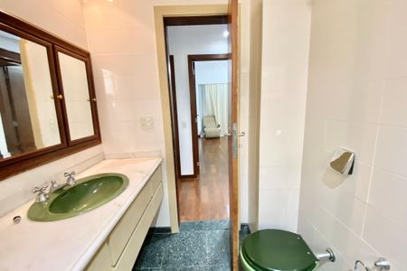 Apartamento à venda com 146m², 3 quartos e 1 vagaBanheiro social