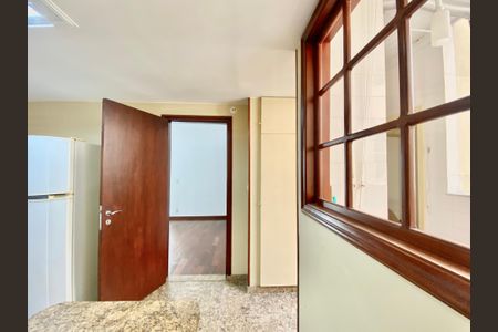 Apartamento à venda com 146m², 3 quartos e 1 vagaCozinha