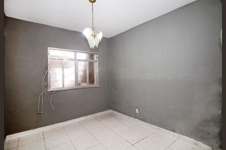 Ante - Sala de casa para alugar com 2 quartos, 70m² em Ramos, Rio de Janeiro