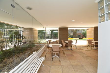 Apartamento para alugar com 125m², 3 quartos e 1 vagaÁrea comum - Salão de festas