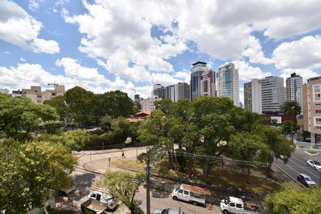 Vista da Sala de apartamento para alugar com 3 quartos, 125m² em Centro Cívico, Curitiba
