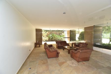 Apartamento para alugar com 125m², 3 quartos e 1 vagaHall social