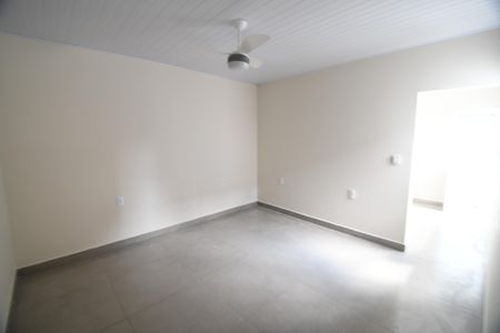 Quarto de casa para alugar com 1 quarto, 40m² em Vila Industrial (campinas), Campinas