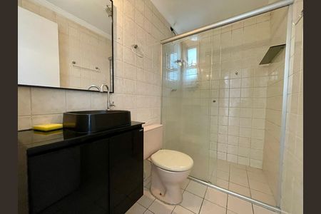 Banheiro 2 de apartamento para alugar com 3 quartos, 79m² em C Brasil (jd P Dutra, Guarulhos