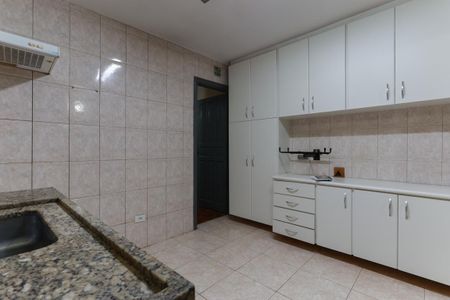 Casa para alugar com 170m², 5 quartos e 2 vagas Casa para alugar com 170m², 5 quartos e 2 vagasCozinha