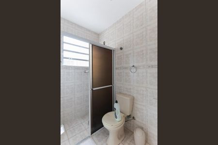 Casa para alugar com 170m², 5 quartos e 2 vagas Casa para alugar com 170m², 5 quartos e 2 vagasBanheiro social