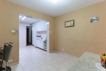 Casa para alugar com 170m², 5 quartos e 2 vagas Casa para alugar com 170m², 5 quartos e 2 vagasCopa