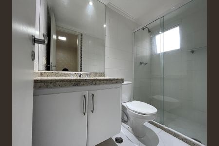 Apartamento à venda com 96m², 3 quartos e 2 vagas Apartamento à venda com 96m², 3 quartos e 2 vagasBanheiro 2