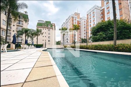 Apartamento à venda com 96m², 3 quartos e 2 vagas Apartamento à venda com 96m², 3 quartos e 2 vagasÁrea comum - Piscina