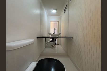 Apartamento à venda com 96m², 3 quartos e 2 vagas Apartamento à venda com 96m², 3 quartos e 2 vagasBanheiro 3