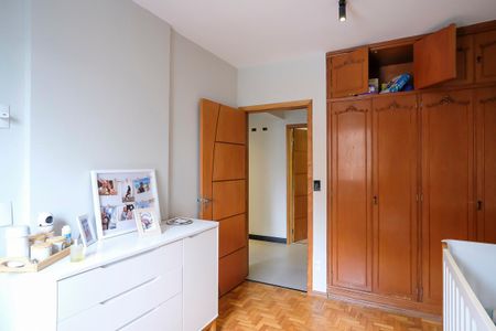 Apartamento à venda com 170m², 4 quartos e 2 vagasQuarto 3