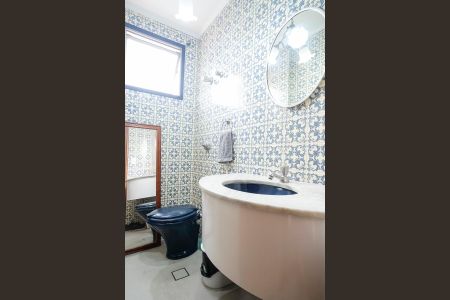 Apartamento à venda com 170m², 4 quartos e 2 vagasLavabo