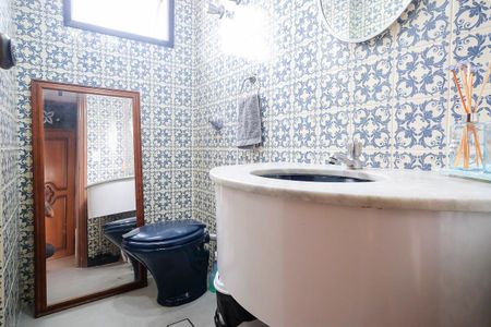 Apartamento à venda com 170m², 4 quartos e 2 vagasLavabo