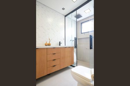 Apartamento à venda com 170m², 4 quartos e 2 vagasBanheiro da suíte