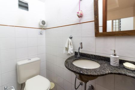 Casa à venda com 75m², 2 quartos e 2 vagas Casa à venda com 75m², 2 quartos e 2 vagasLavabo