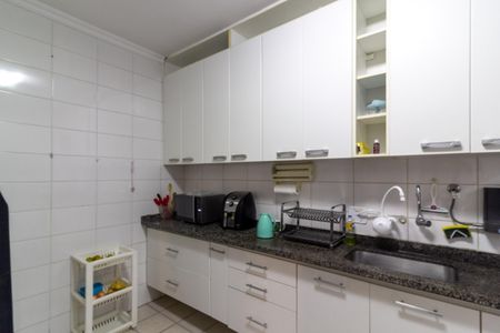 Casa à venda com 75m², 2 quartos e 2 vagas Casa à venda com 75m², 2 quartos e 2 vagasCozinha