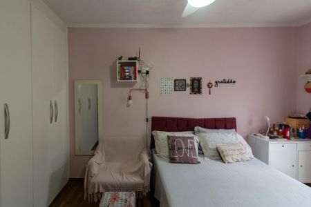 Casa à venda com 75m², 2 quartos e 2 vagas Casa à venda com 75m², 2 quartos e 2 vagasQuarto 2