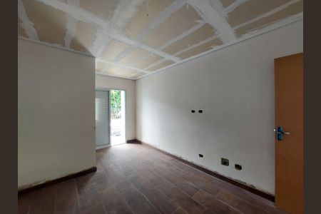 Suíte de casa à venda com 3 quartos, 150m² em Jardim Sabara, São Paulo
