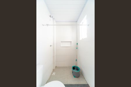 Banheiro de kitnet/studio para alugar com 1 quarto, 45m² em Viamópolis, Viamão