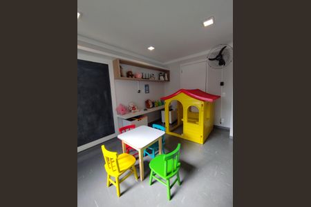 Apartamento à venda com 33m², 2 quartos e sem vaga Apartamento à venda com 33m², 2 quartos e sem vagaBrinquedoteca