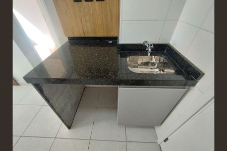 Apartamento à venda com 33m², 2 quartos e sem vaga Apartamento à venda com 33m², 2 quartos e sem vagaÁrea de Serviço