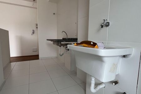 Apartamento para alugar com 82m², 3 quartos e 2 vagas Apartamento para alugar com 82m², 3 quartos e 2 vagasCozinha e Área de Serviço