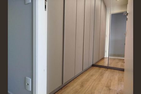 Apartamento para alugar com 119m², 3 quartos e 2 vagasSuite 3 - closet