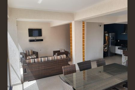 Apartamento para alugar com 120m², 2 quartos e 2 vagas Apartamento para alugar com 120m², 2 quartos e 2 vagasÁrea externa