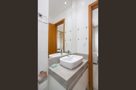 Apartamento para alugar com 70m², 2 quartos e 2 vagasBanheiro da Suite