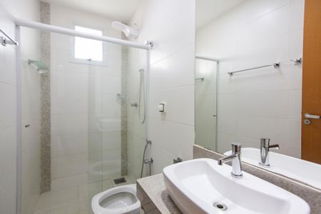 Apartamento para alugar com 70m², 2 quartos e 2 vagasBanheiro Social