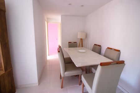 Sala de apartamento para alugar com 2 quartos, 50m² em Irajá, Rio de Janeiro