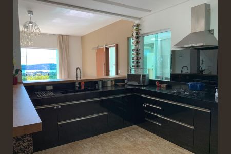 Casa para alugar com 400m², 4 quartos e 4 vagasCozinha