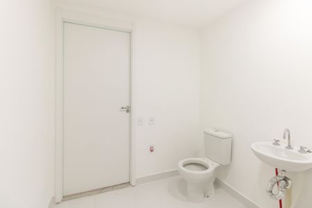 Studio para alugar com 27m², 1 quarto e sem vaga Studio para alugar com 27m², 1 quarto e sem vagaBanheiro