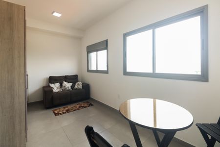 Studio para alugar com 27m², 1 quarto e sem vaga Studio para alugar com 27m², 1 quarto e sem vagaStudio - Sala e Quarto