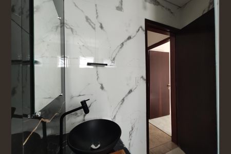 Casa para alugar com 113m², 3 quartos e 1 vagaBanheiro