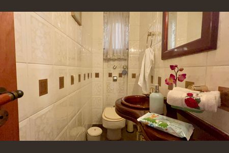 Lavabo de casa para alugar com 3 quartos, 256m² em Vila Madalena, São Paulo