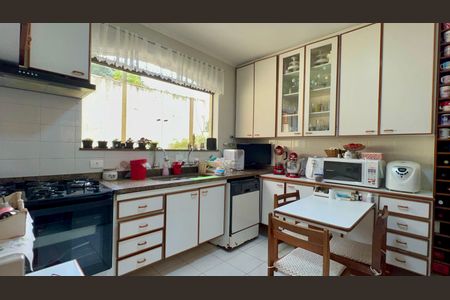 Casa para alugar com 256m², 3 quartos e 4 vagasCozinha