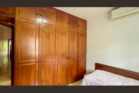 Casa para alugar com 256m², 3 quartos e 4 vagasQuarto 2