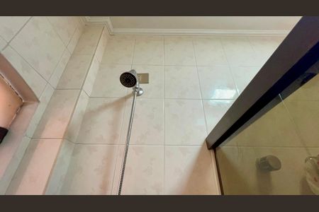 Casa para alugar com 256m², 3 quartos e 4 vagasBanheiro