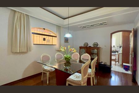 Casa para alugar com 256m², 3 quartos e 4 vagasSala de Jantar