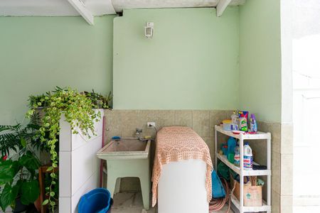 Casa à venda com 170m², 3 quartos e 2 vagas Casa à venda com 170m², 3 quartos e 2 vagasÁrea de Serviço