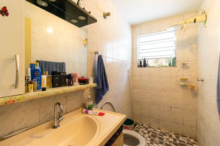 Casa à venda com 170m², 3 quartos e 2 vagas Casa à venda com 170m², 3 quartos e 2 vagasBanheiro da Suíte