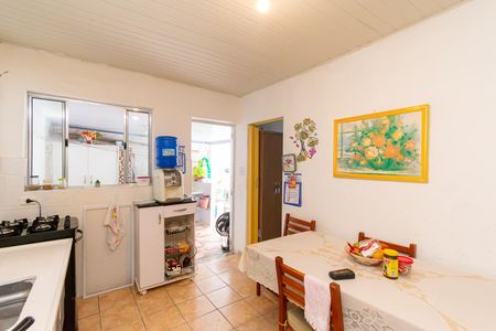 Casa à venda com 170m², 3 quartos e 2 vagas Casa à venda com 170m², 3 quartos e 2 vagasCasa 2- Cozinha