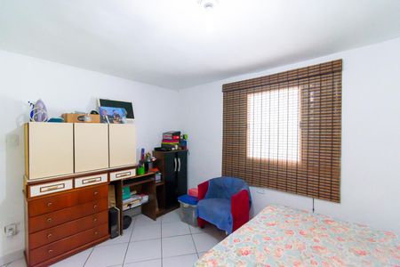 Casa à venda com 170m², 3 quartos e 2 vagas Casa à venda com 170m², 3 quartos e 2 vagasSuíte