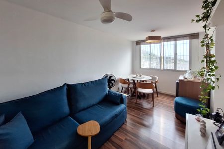 Sala de apartamento à venda com 2 quartos, 68m² em Santana, Niterói