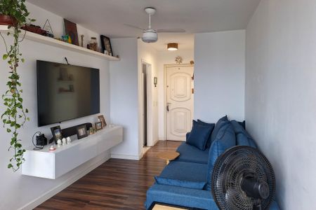 Sala de apartamento à venda com 2 quartos, 68m² em Santana, Niterói