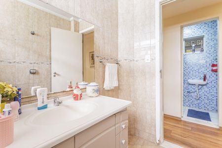 Apartamento à venda com 110m², 3 quartos e 1 vaga Apartamento à venda com 110m², 3 quartos e 1 vagaBanheiro