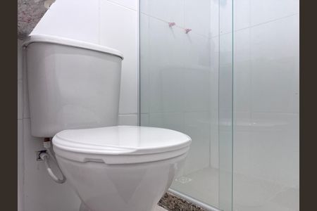 Apartamento à venda com 58m², 2 quartos e 1 vaga Apartamento à venda com 58m², 2 quartos e 1 vagaBanheiro Social